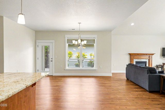 430 Bridge Creek Drive, Central Point, OR 97502