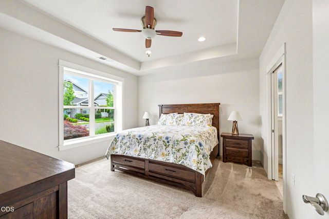 430 Bridge Creek Drive, Central Point, OR 97502