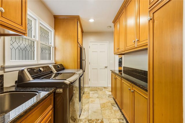 515 N Michillinda, Pasadena, CA 91107