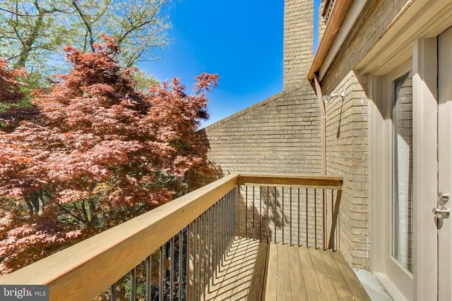 3810 N RICHMOND ST, Arlington, VA 22207