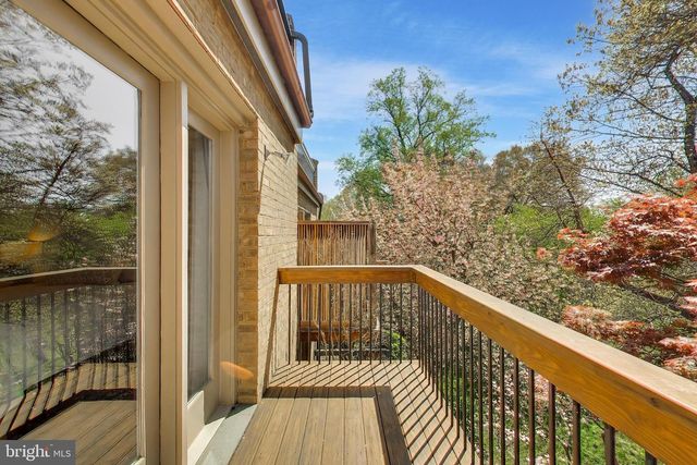 3810 N RICHMOND ST, Arlington, VA 22207
