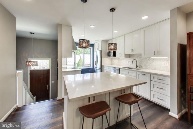 3810 N RICHMOND ST, Arlington, VA 22207