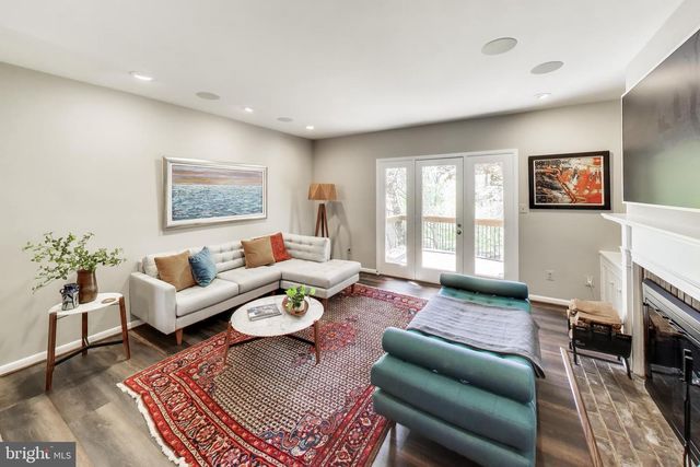 3810 N RICHMOND ST, Arlington, VA 22207