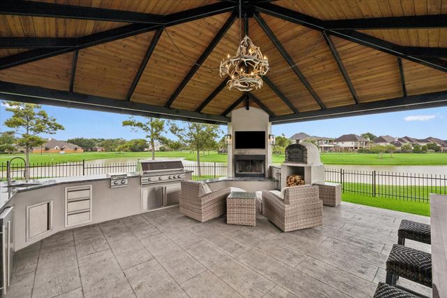 1407 Bentlake Lane, Pearland, TX 77581
