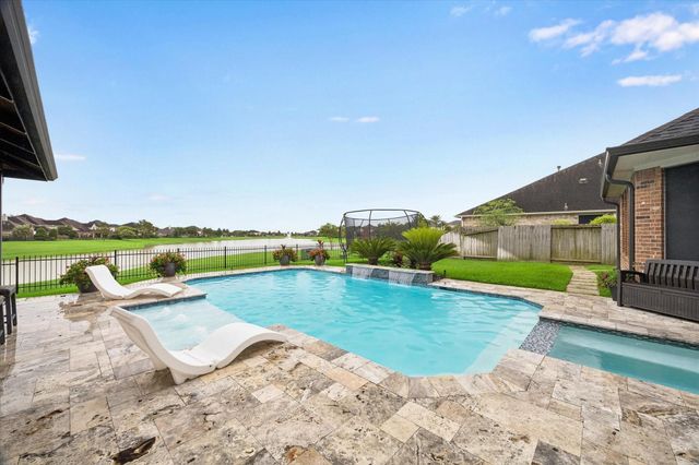 1407 Bentlake Lane, Pearland, TX 77581