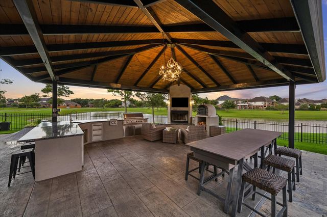 1407 Bentlake Lane, Pearland, TX 77581