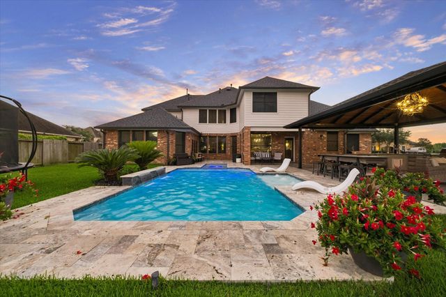 1407 Bentlake Lane, Pearland, TX 77581