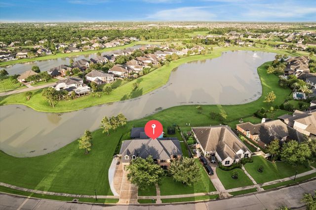 1407 Bentlake Lane, Pearland, TX 77581