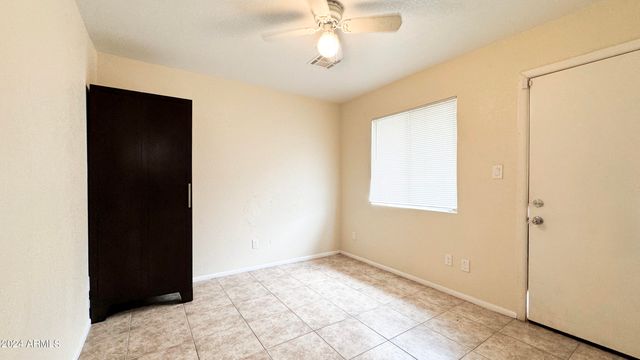 8939 N 8TH Street, Phoenix, AZ 85020