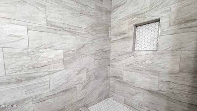 8939 N 8TH Street, Phoenix, AZ 85020