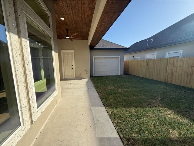 7621 Roman Dr, Corpus Christi, TX 78414