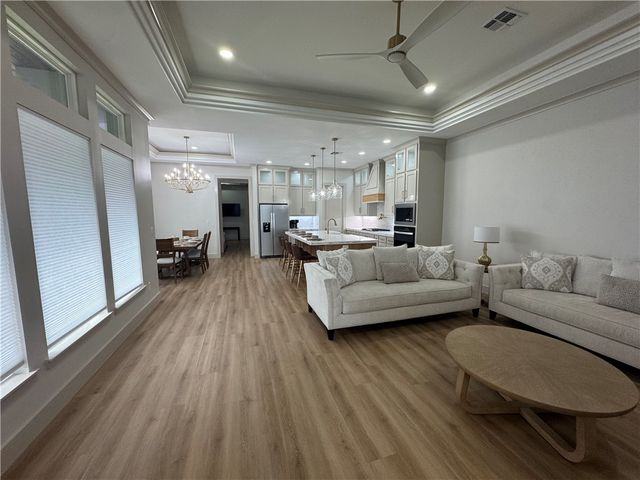 7621 Roman Dr, Corpus Christi, TX 78414