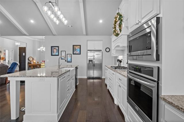 4664 W Oldham Drive, Fayetteville, AR 72704