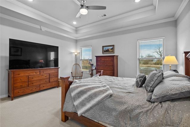 4664 W Oldham Drive, Fayetteville, AR 72704