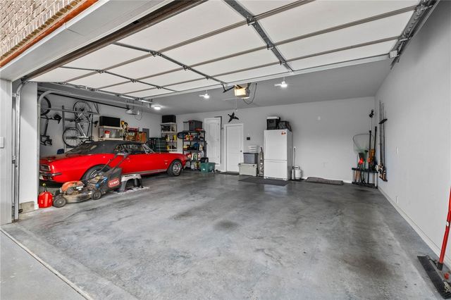 4664 W Oldham Drive, Fayetteville, AR 72704