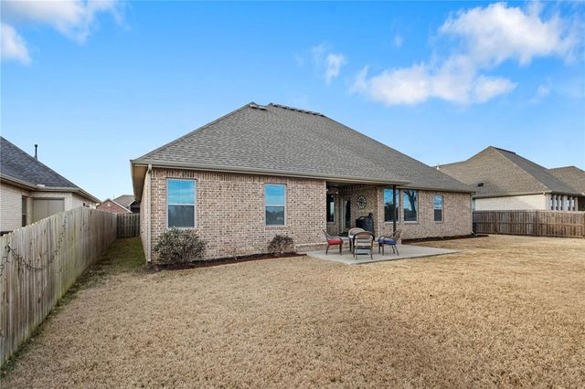 4664 W Oldham Drive, Fayetteville, AR 72704