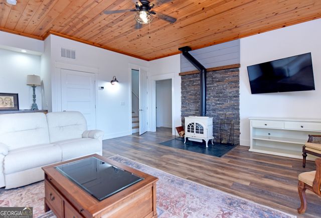 732 Ridge Pointe Way, Blairsville, GA 30512