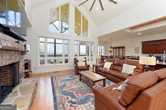 732 Ridge Pointe Way, Blairsville, GA 30512