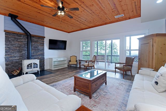 732 Ridge Pointe Way, Blairsville, GA 30512