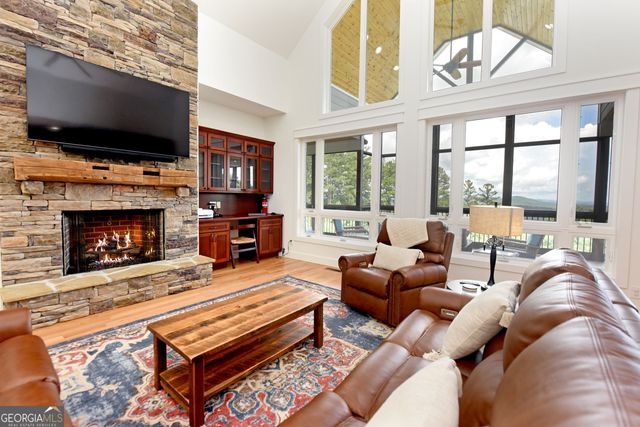 732 Ridge Pointe Way, Blairsville, GA 30512