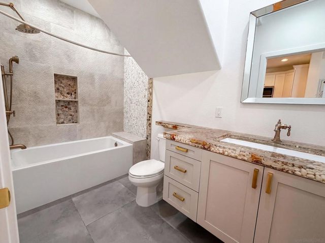 4099 Peninsula, Carlsbad, CA 92010