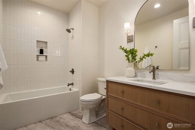 5105 107th Lane NE, Kirkland, WA 98033