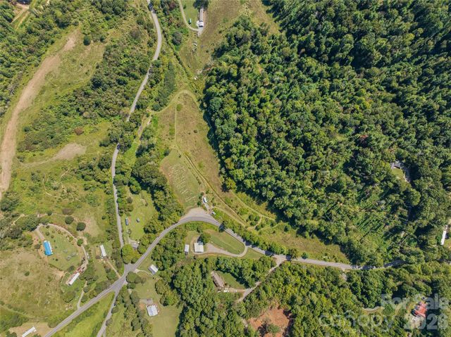 4401 Meadows Town Road, Marshall, NC 28753