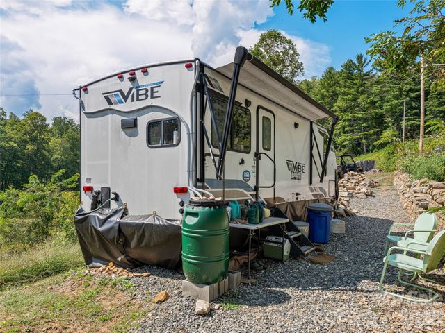 4401 Meadows Town Road, Marshall, NC 28753