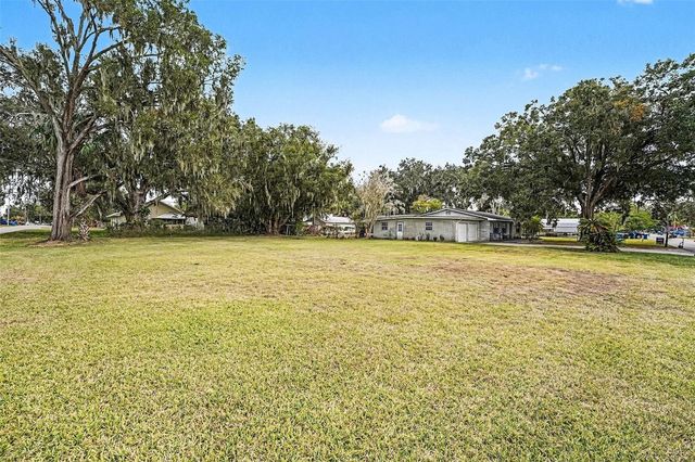 418 N FRENCH AVENUE, Fort Meade, FL 33841
