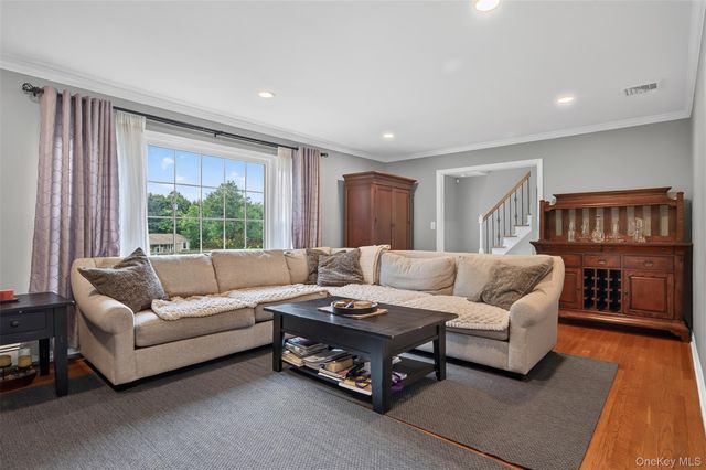 39 Park Drive, Ossining, NY 10562