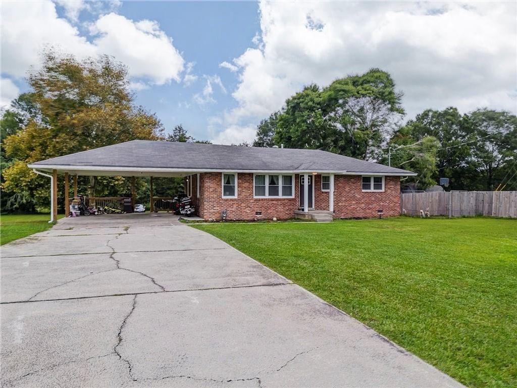 2020 Old Cedartown Road, Cedartown, GA 30125