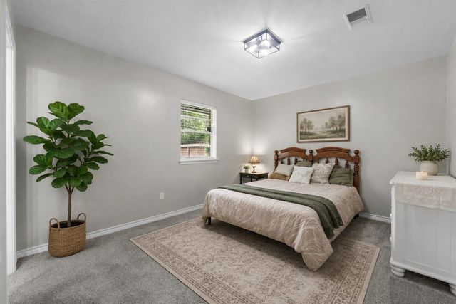 209 Summit Drive, Conroe, TX 77303
