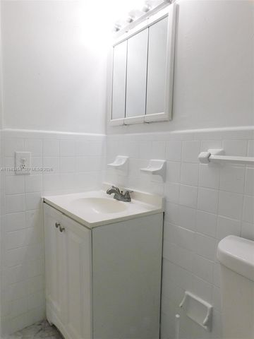 7840 Harding Ave 2, Miami Beach, FL 33141