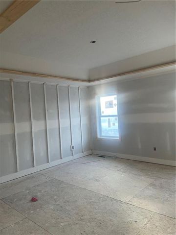 8734 N FARLEY Avenue, Kansas City, MO 64157