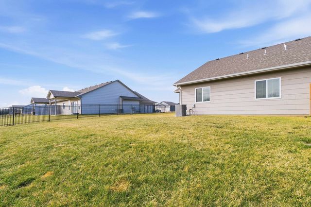 948 N Cloverleaf St., Goddard, KS 67052