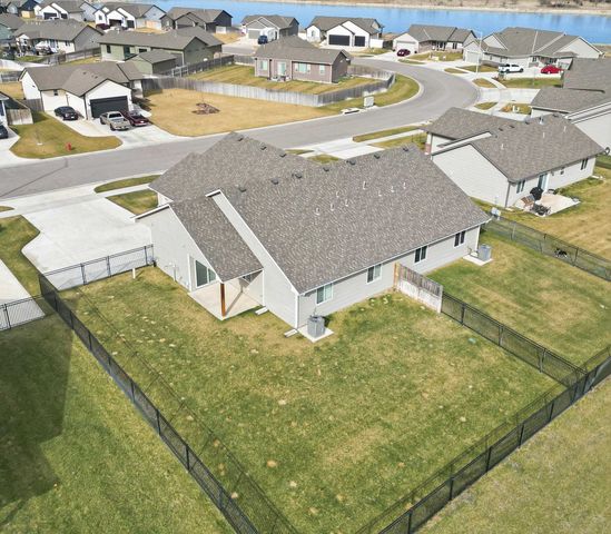 948 N Cloverleaf St., Goddard, KS 67052