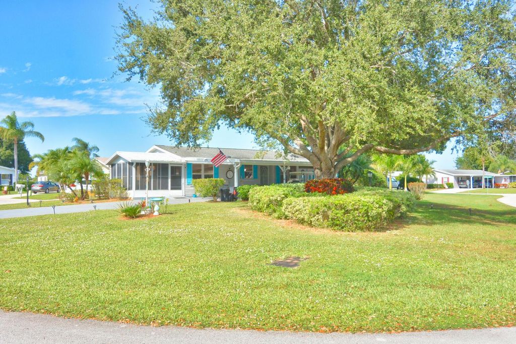 3712 Fetterbush Court, Port St. Lucie, FL 34952