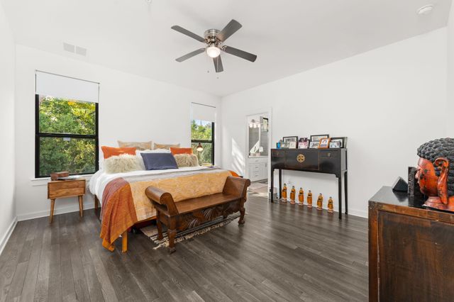 6409 Berkman DR 9, Austin, TX 78723