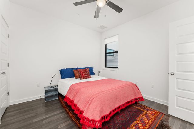 6409 Berkman DR 9, Austin, TX 78723