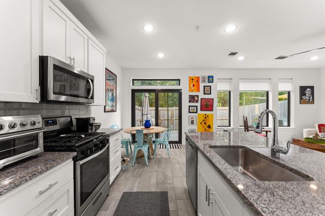 6409 Berkman DR 9, Austin, TX 78723