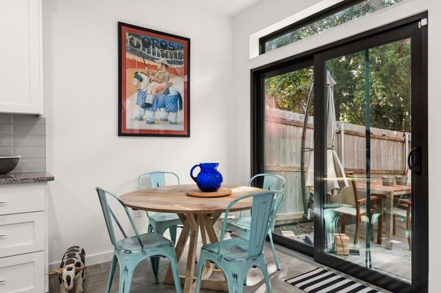 6409 Berkman DR 9, Austin, TX 78723