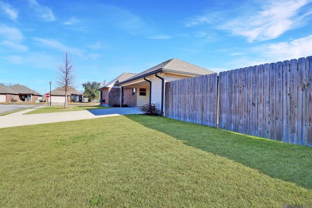 39507 Rue Royale, Prairieville, LA 70769