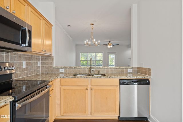 183 Lumina Place, Holly Springs, NC 27540