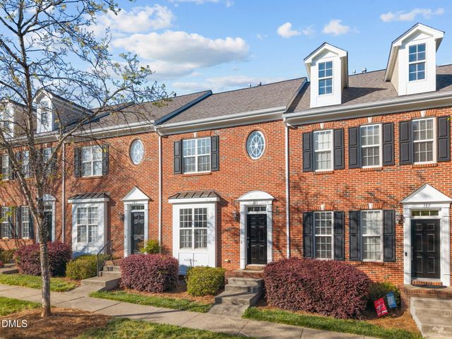 183 Lumina Place, Holly Springs, NC 27540