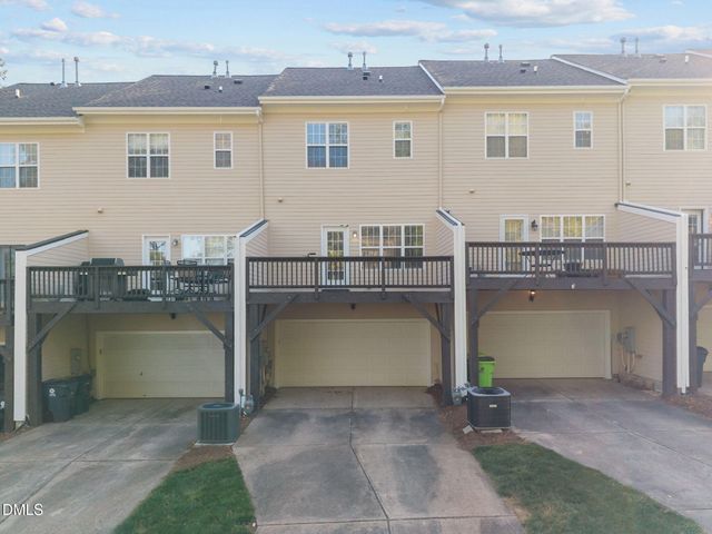 183 Lumina Place, Holly Springs, NC 27540