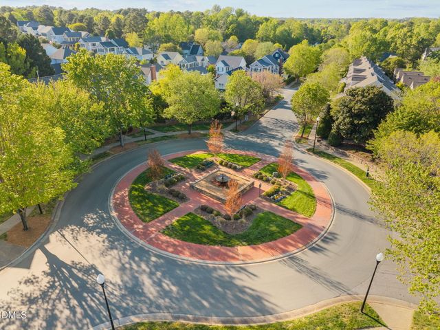 183 Lumina Place, Holly Springs, NC 27540