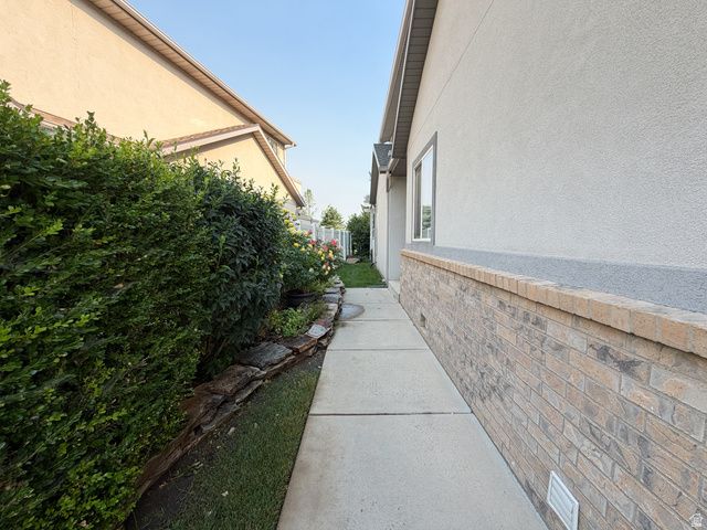 101 HILLSBOROUGH DR, Pleasant View, UT 84414