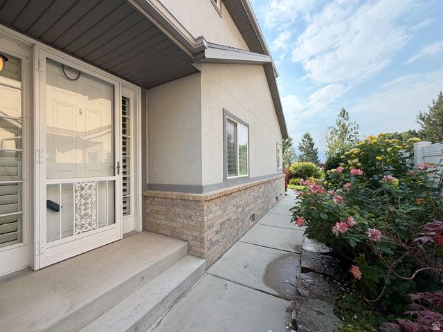 101 HILLSBOROUGH DR, Pleasant View, UT 84414