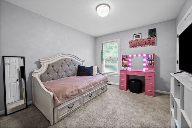 455 Stonemeadow Rd, Clarksville, TN 37043