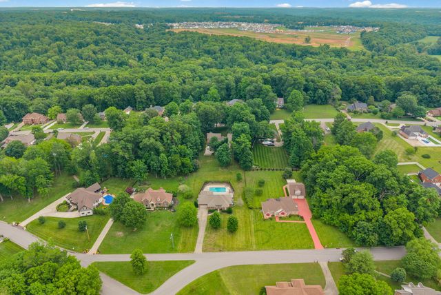 455 Stonemeadow Rd, Clarksville, TN 37043
